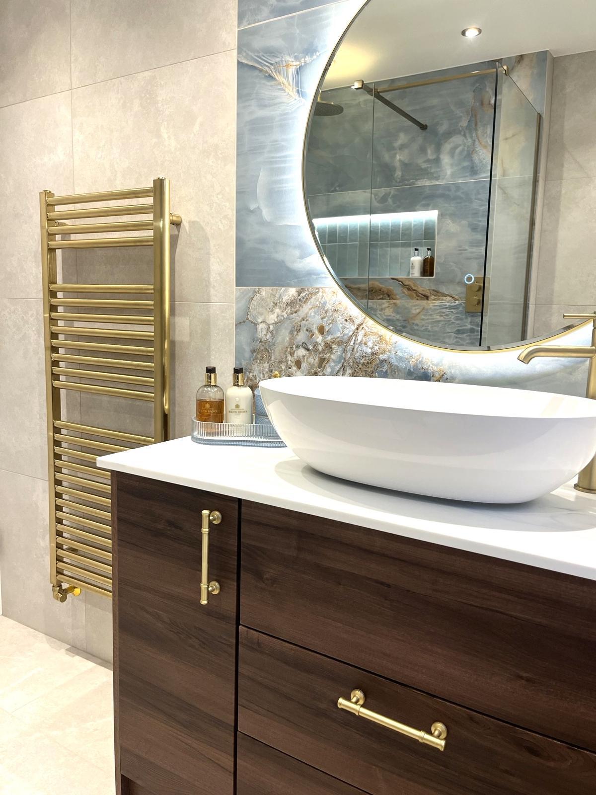 Modern Bathroom Fitted in Beckenham BR3
